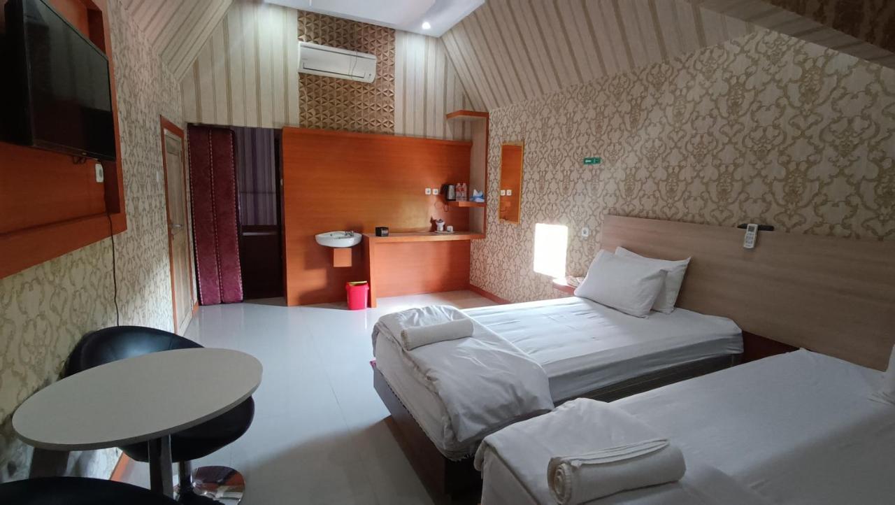 Hotel Manggasa Makale Kültér fotó