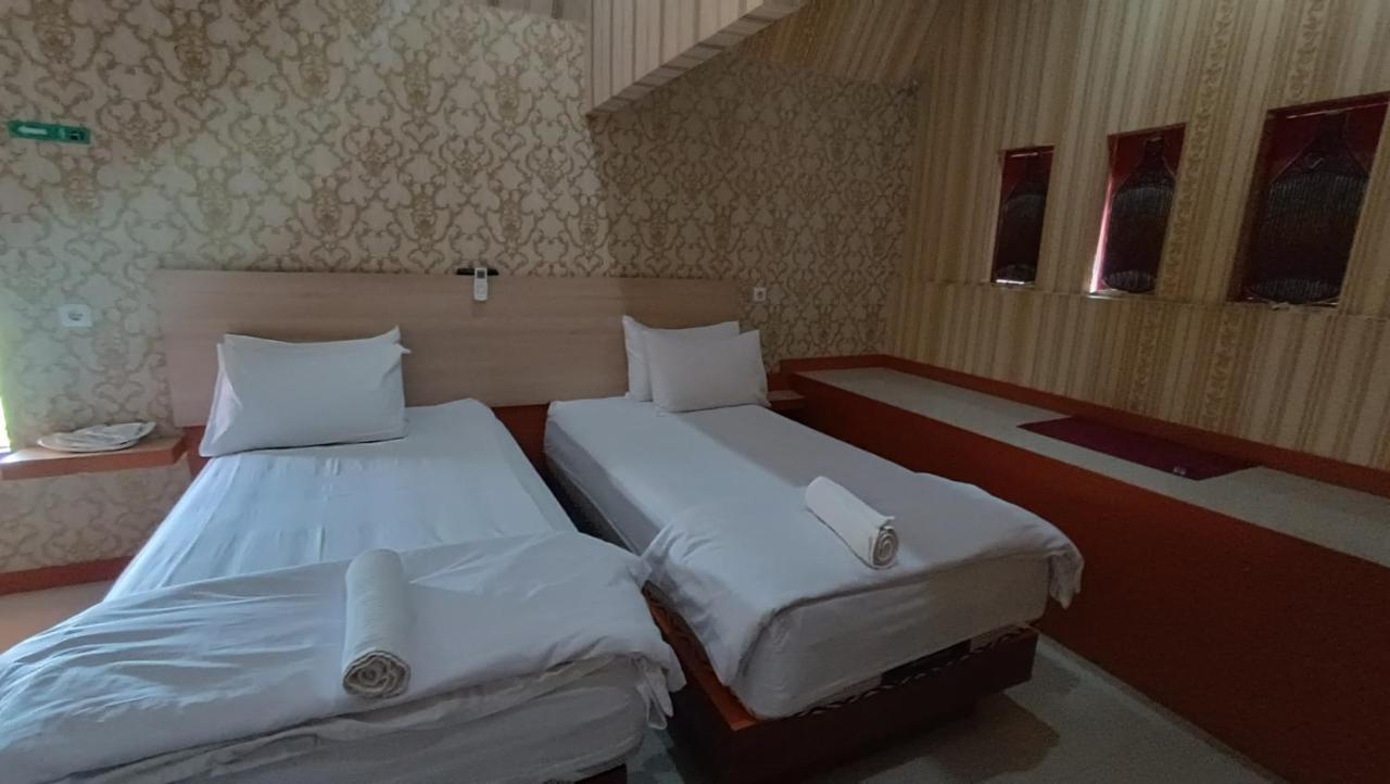 Hotel Manggasa Makale Kültér fotó