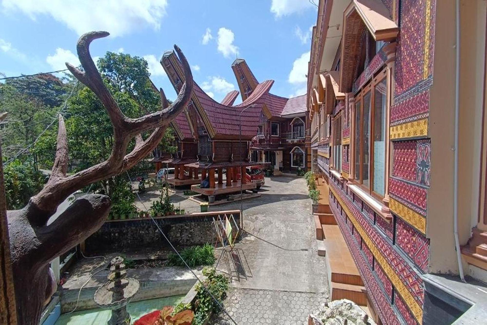 Hotel Manggasa Makale Kültér fotó