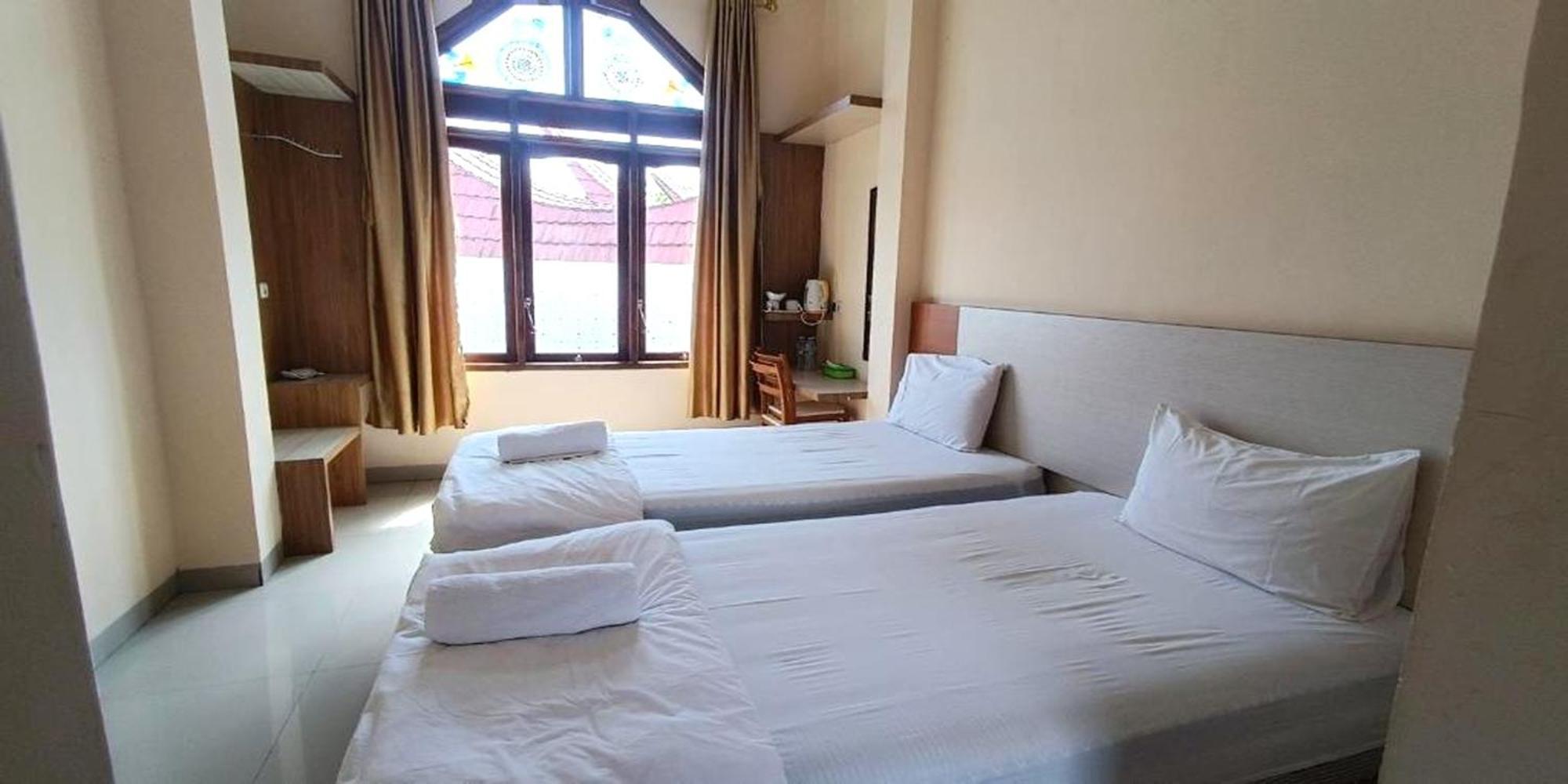 Hotel Manggasa Makale Kültér fotó